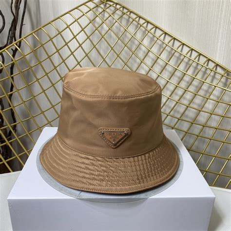 prada hut fake